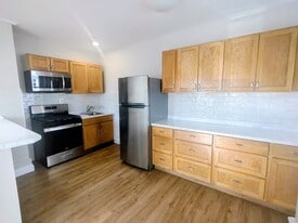 Building Photo - 110 Franklin St