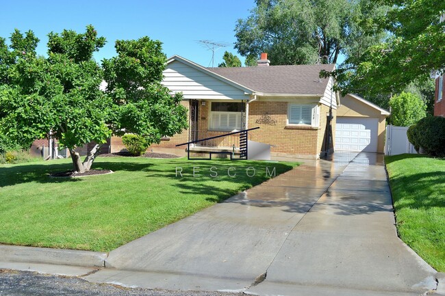 Building Photo - Updated Ogden East Bench 4 Bedroom 2 Bathr...