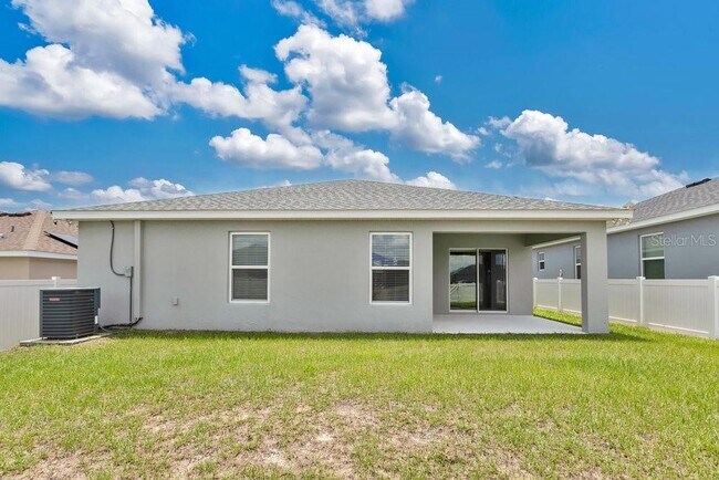 Building Photo - 4270 Swan St