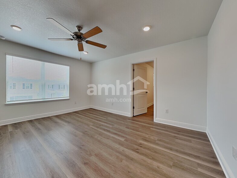 Building Photo - 6764 Atlantic Bch Ave