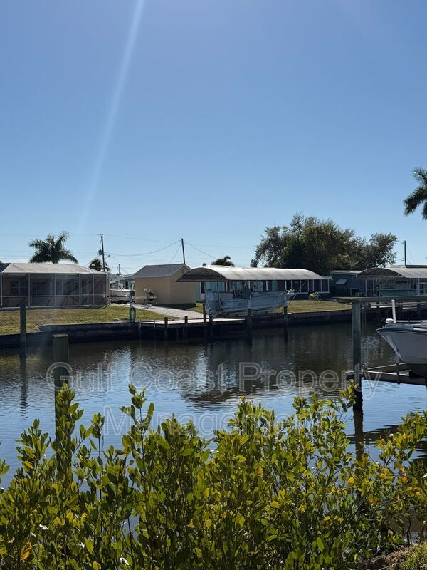 Building Photo - 220 Mentel Terrace