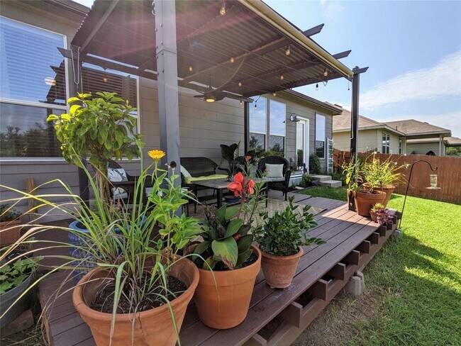 Building Photo - 5508 Nelson Oaks Dr
