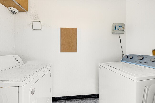 Building Photo - 1603 Welch St