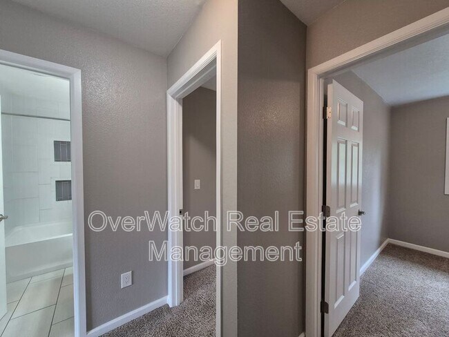Building Photo - 6133 Prosperity Dr