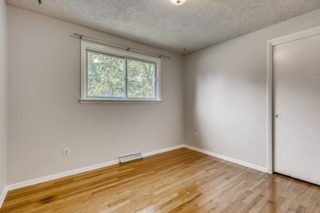 Building Photo - 4641 W Tufts Ave