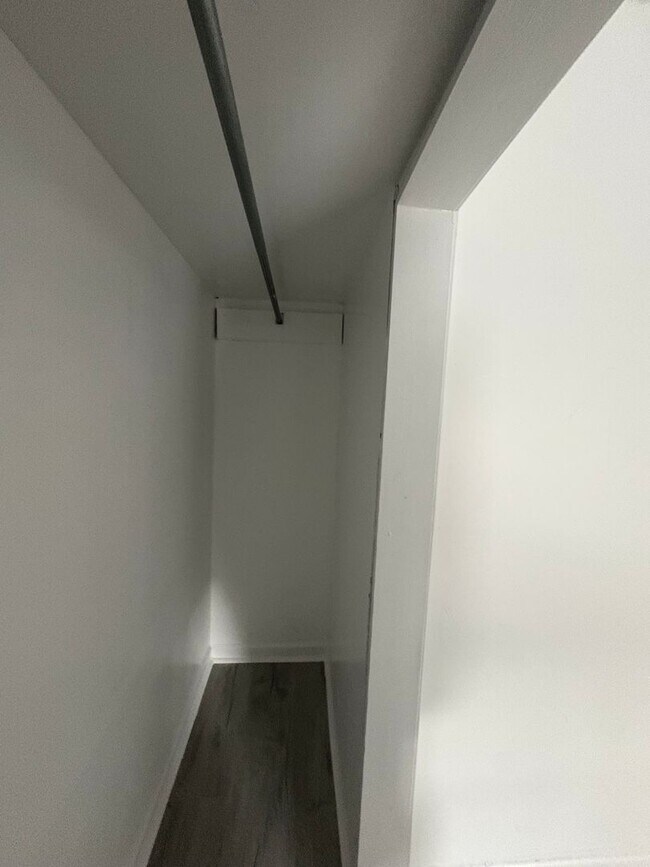 Building Photo - 108 N Hamilton St