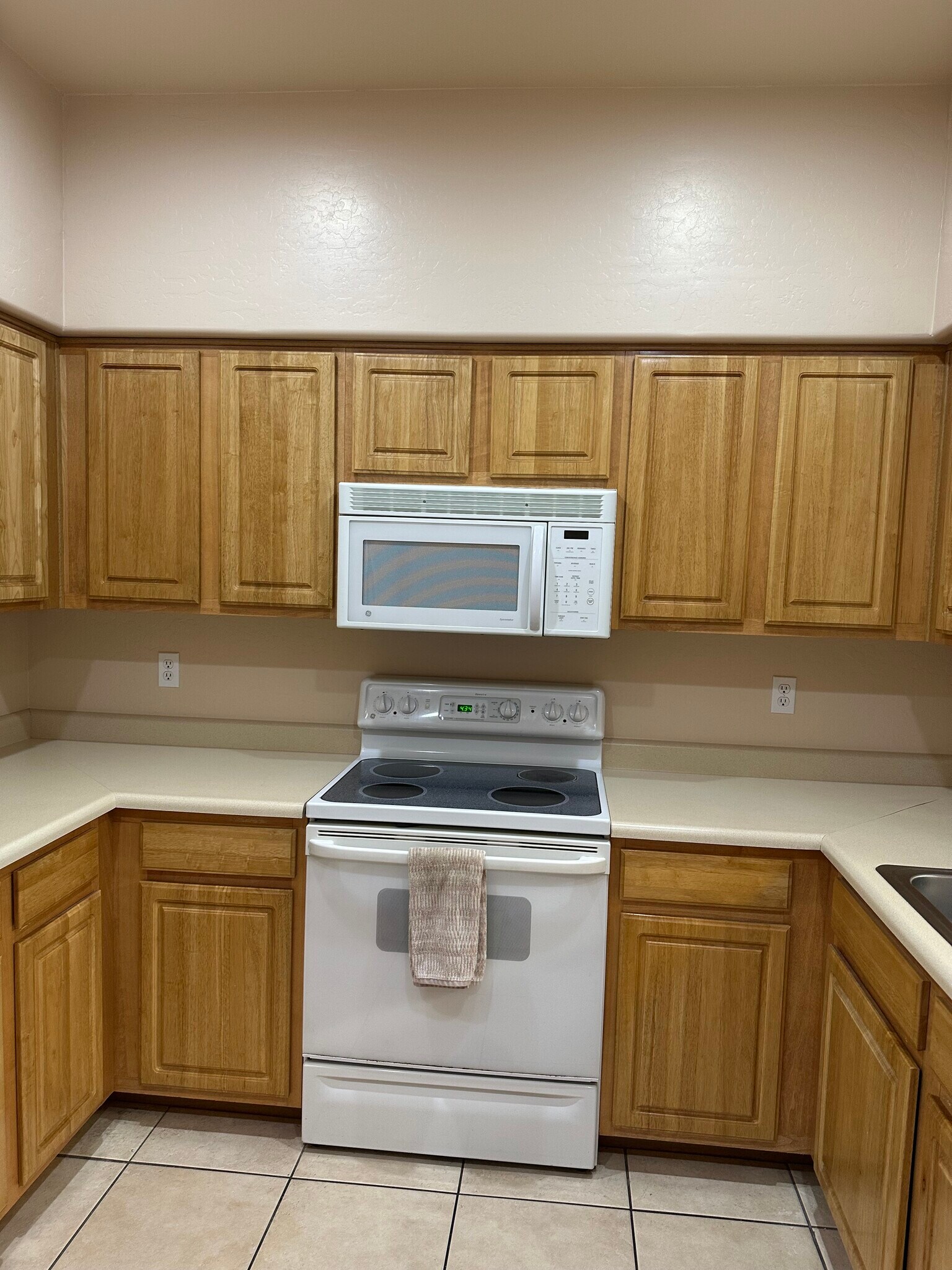 Building Photo - 16626 E Westby Dr