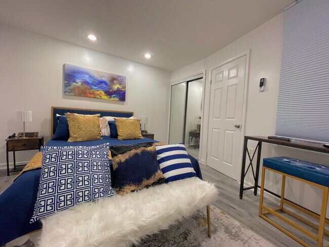 Building Photo - 1702 E Passyunk Ave