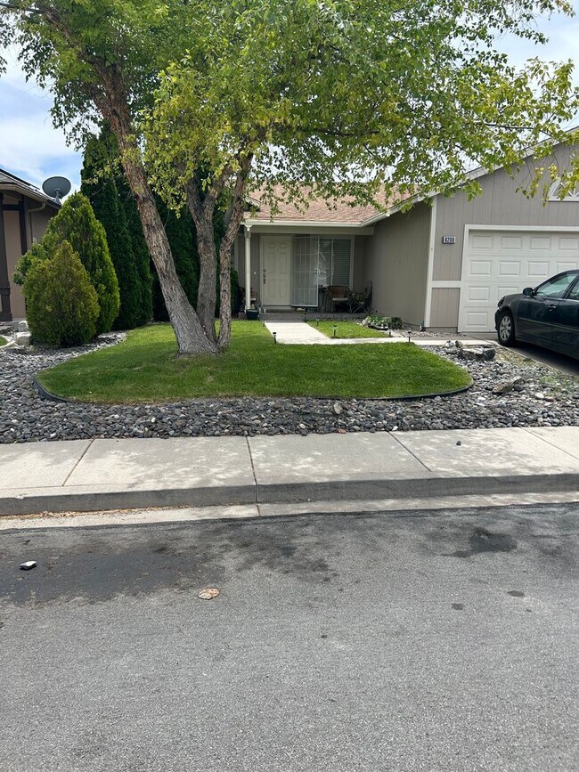 Primary Photo - 8200 Shifting Sands Dr