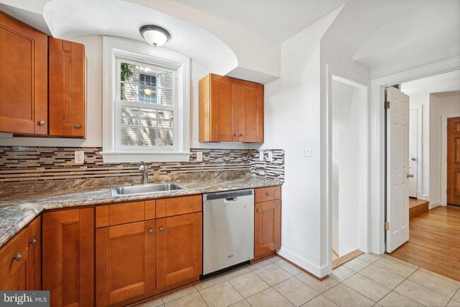 Building Photo - 3910 Yuma St NW