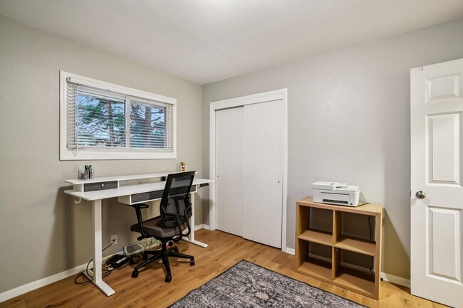 Building Photo - N45W24568 Lindsay Rd