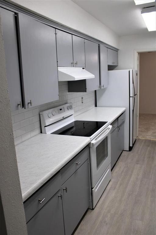 Building Photo - 6060 Birchbrook Dr