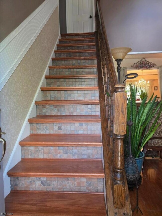 Building Photo - 223 Coldspring Ct