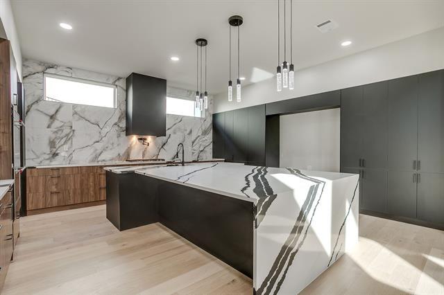 Building Photo - 6301 Tiffany Oaks Ln