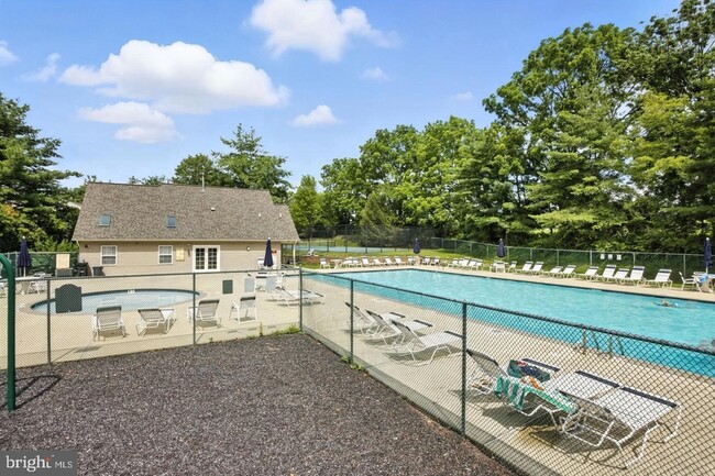 Building Photo - 1302 Black Walnut Dr