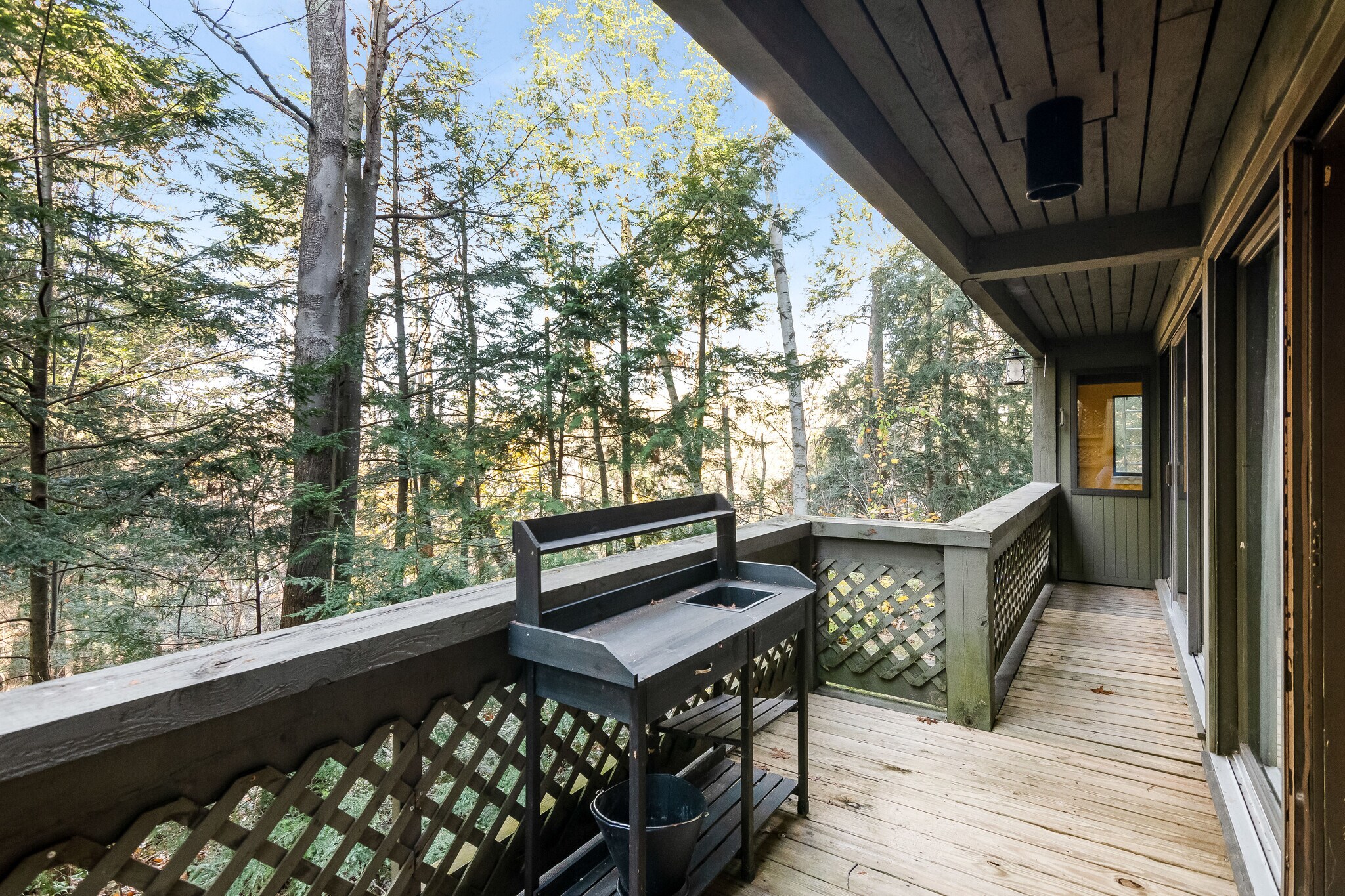 Building Photo - 122 Redrock Dr