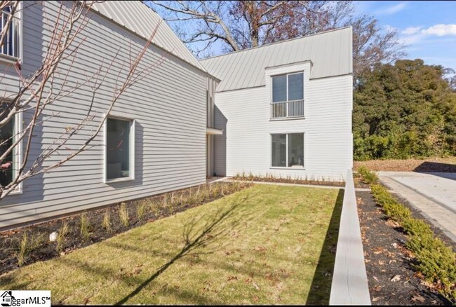 Building Photo - 911 Rutherford Rd