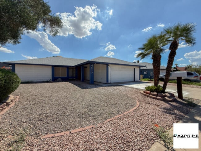 Building Photo - Exceptional 3/2 Glendale Home -  Spacious Layout &amp; Prime Location!