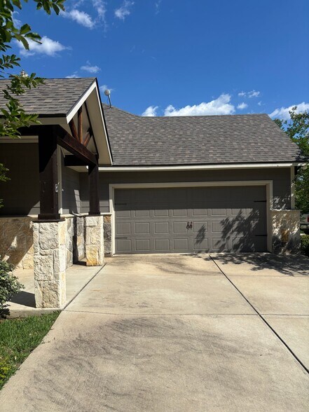 Building Photo - 17349 Cedar Rock Ct