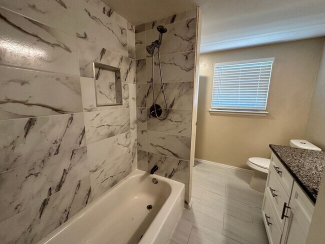 Building Photo - Spacious 3-Bed Home in OKC with Dual Prima...