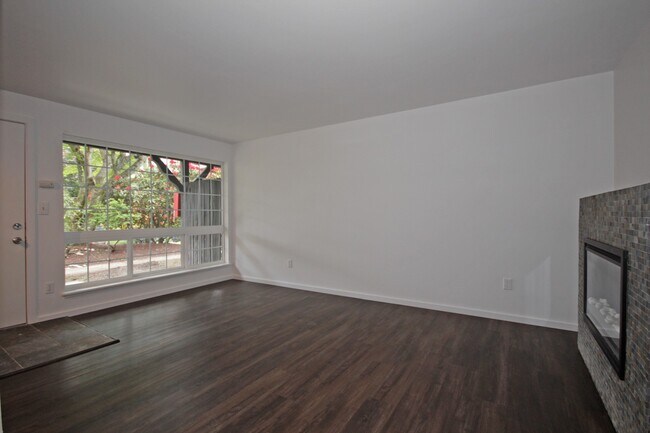 Building Photo - Three Blocks from the Light Rail