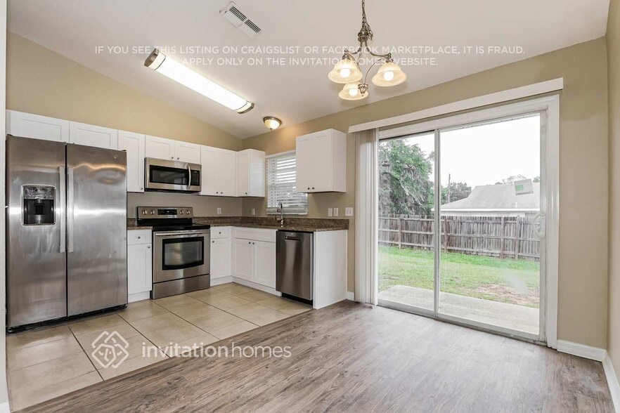 Building Photo - 11757 Lynn Brook Cir