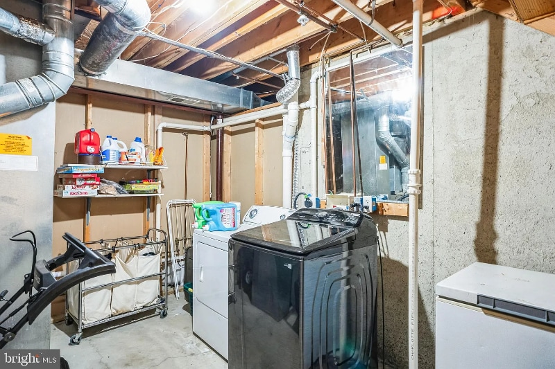 Building Photo - 10410 Pookey Way