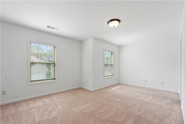 Building Photo - 2080 Redbarn Court