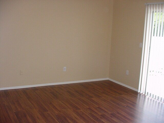 Building Photo - 4037 NW Cinnamon Tree Cir