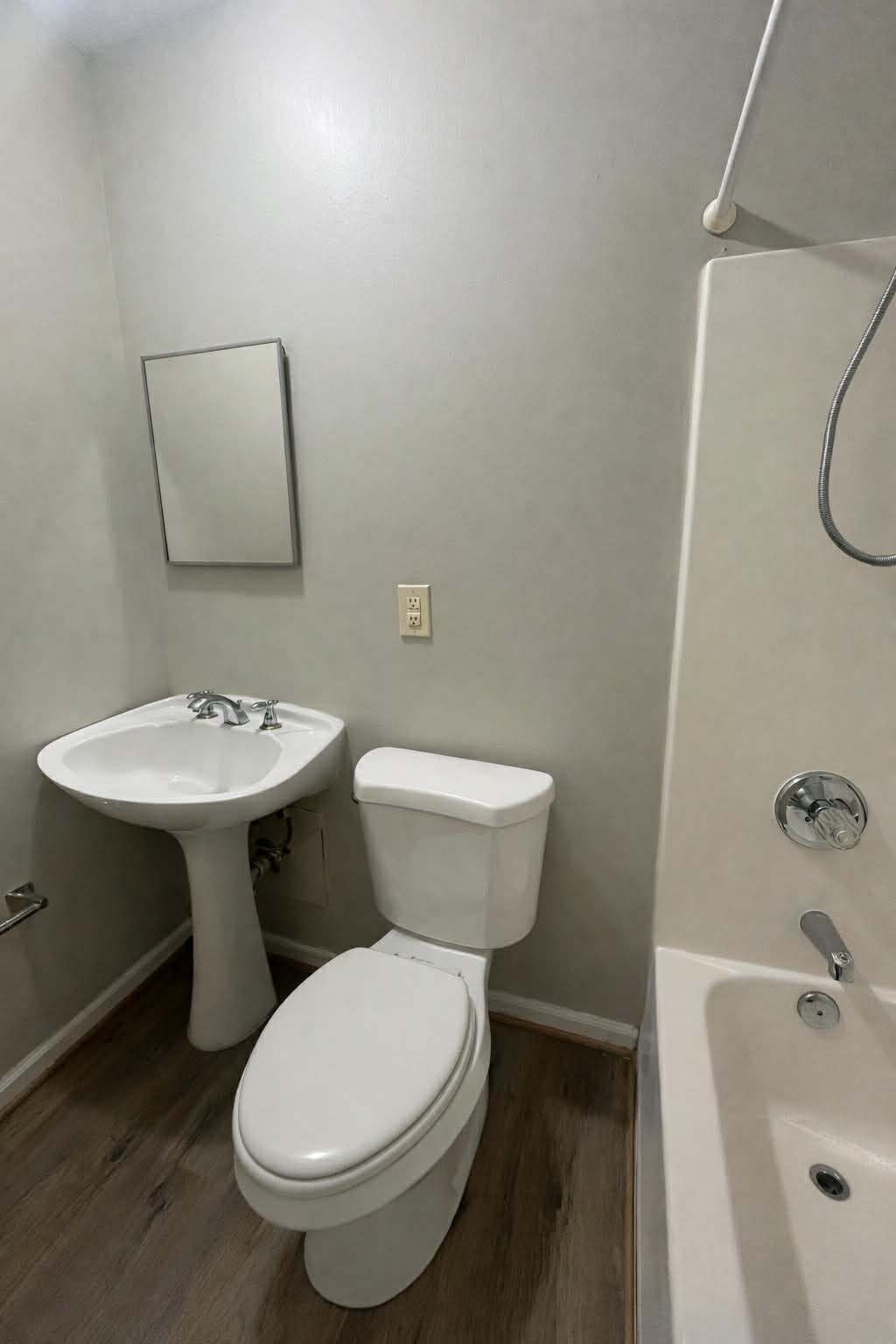 Building Photo - 1576 20th St N