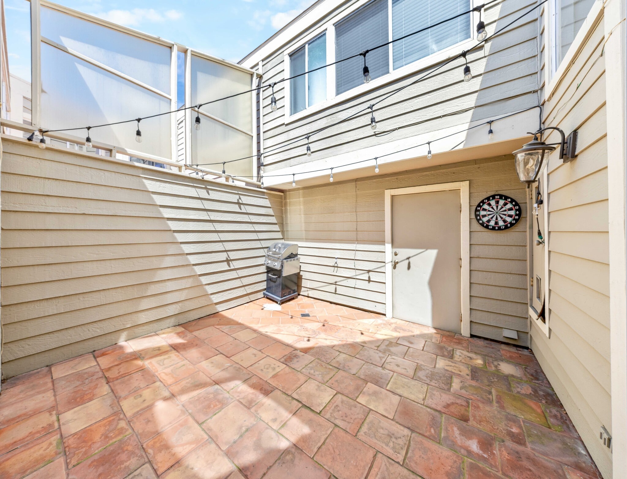 Building Photo - 11377 Osborne Pl