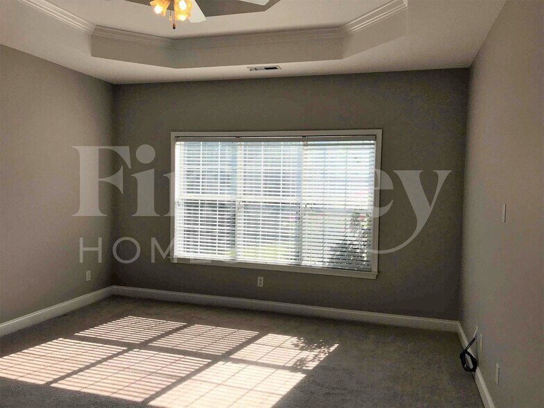 Building Photo - 452 Old Cahaba Way