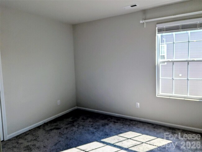 Building Photo - 107 Tallulah Ct