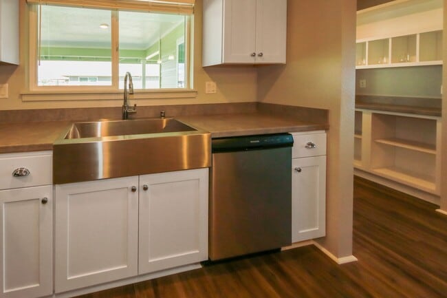 Primary Photo - Ho?opili Ho?oulu Community - 3bdrm/2bath S...