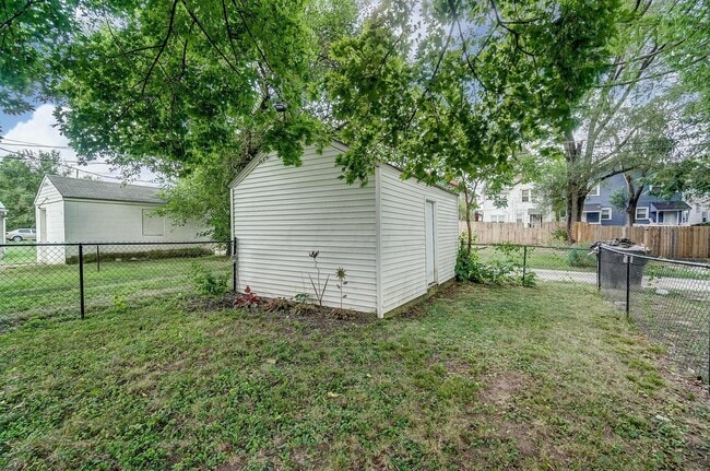 Building Photo - 1185 Studer Ave