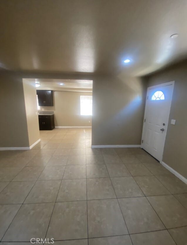 Building Photo - 635 E 79th St