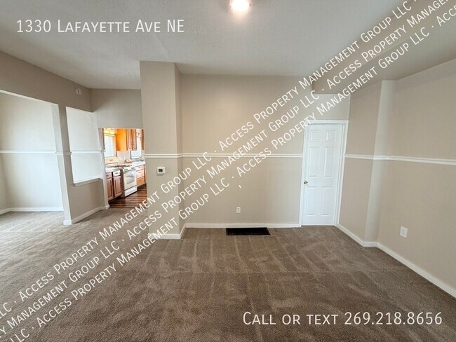 Building Photo - 1330 Lafayette Ave NE