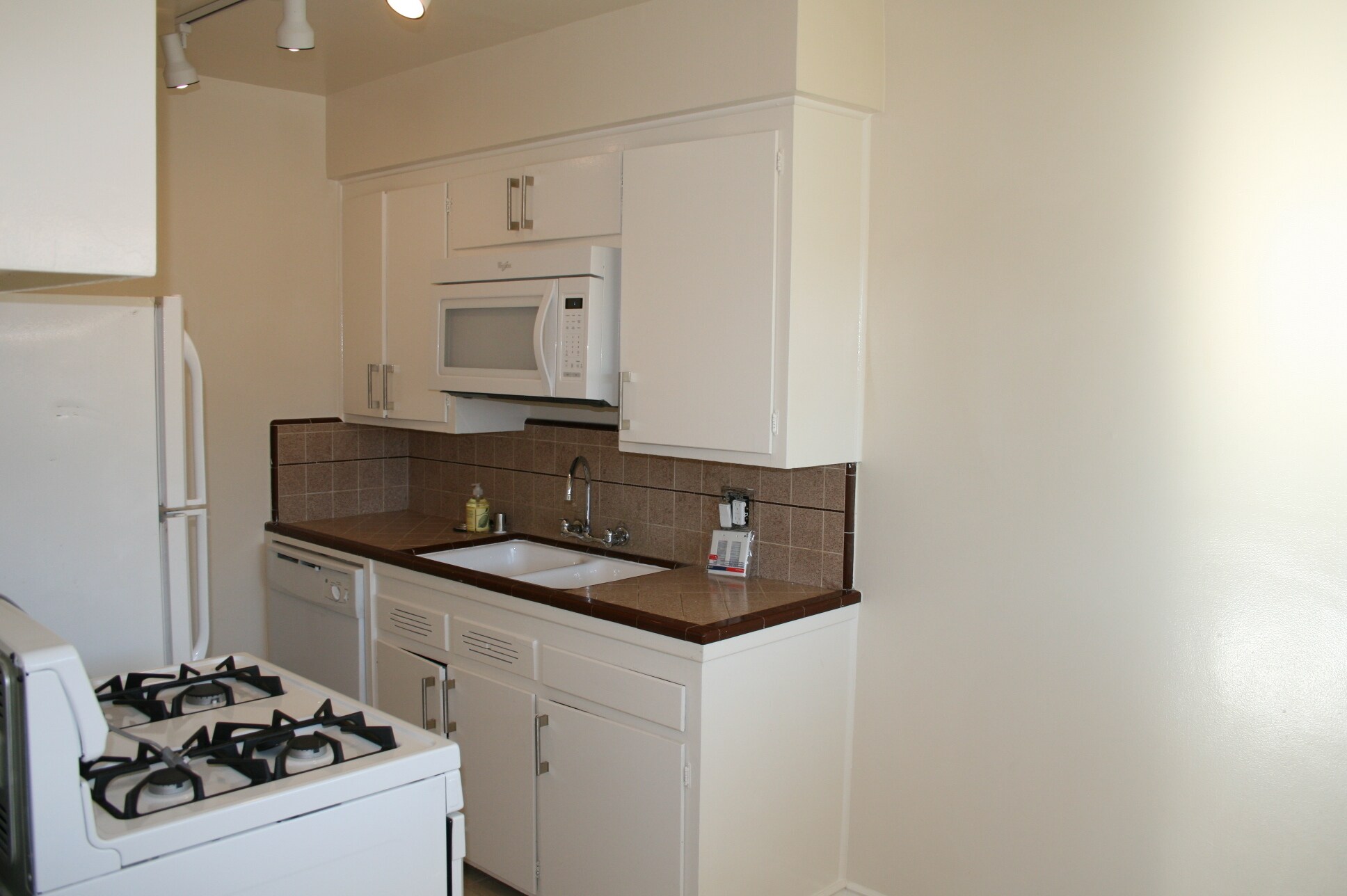 Building Photo - 3569 N E St