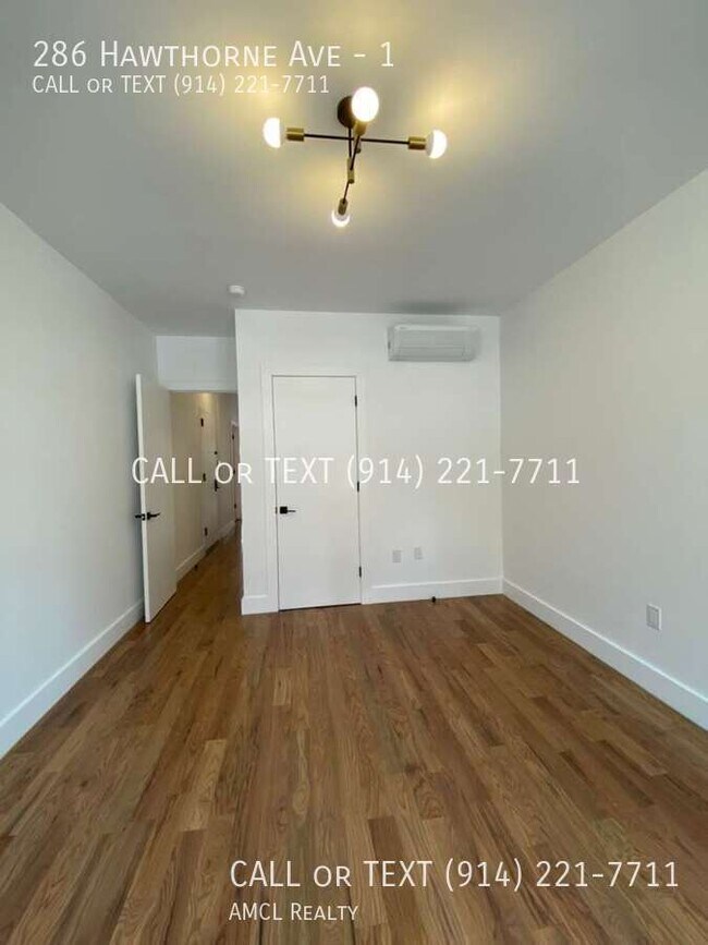 Building Photo - 286 Hawthorne Ave