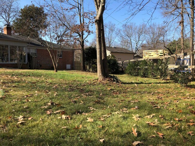 Building Photo - 4 bedroom British Woods Rental