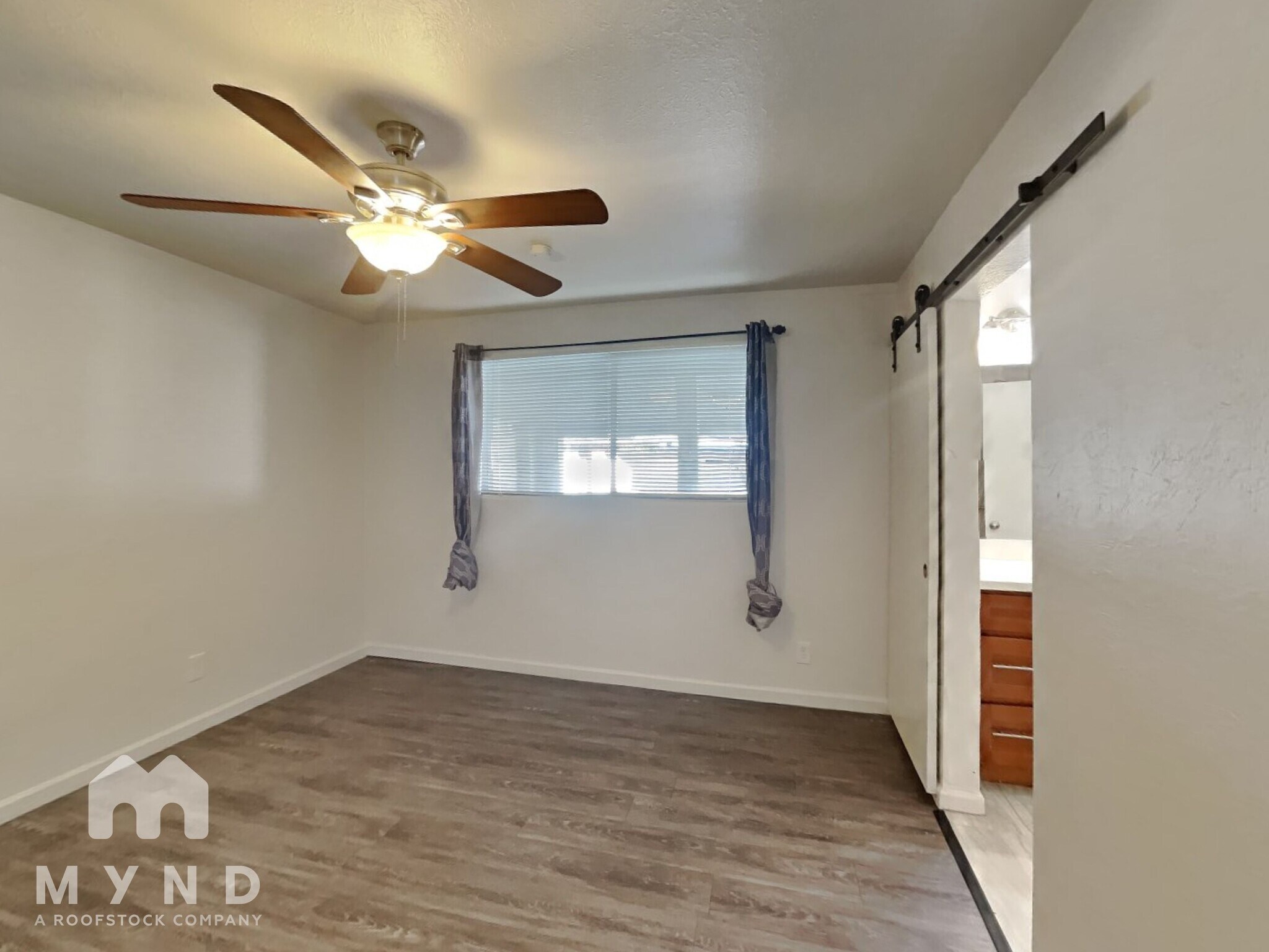 Building Photo - 1426 W 7th Ave