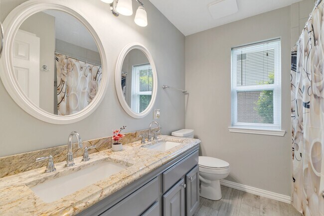 Building Photo - 16115 Charter Rock Dr