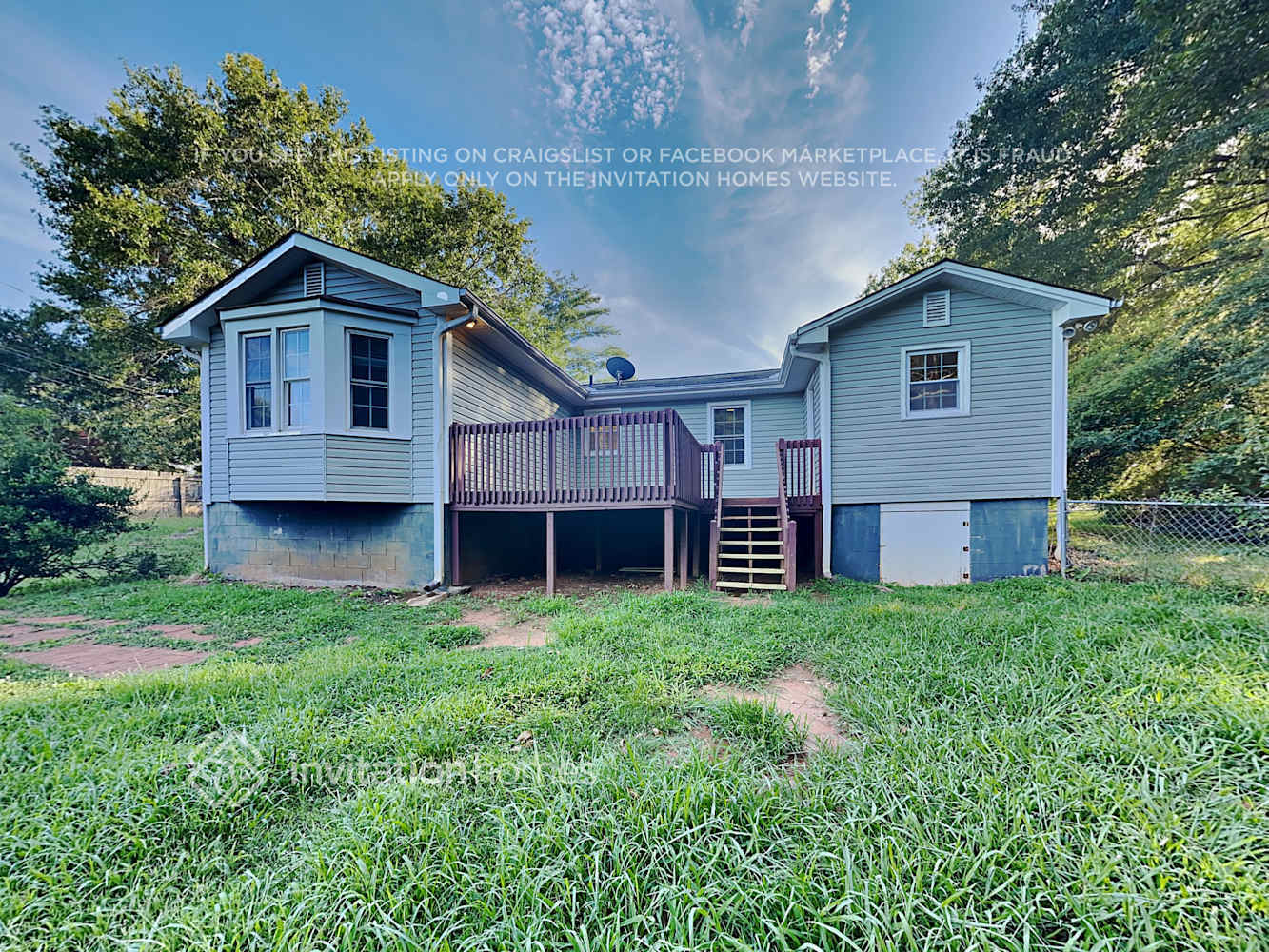 Building Photo - 594 Eastside Dr