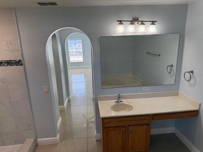 Building Photo - 1109 Lavaur Ct