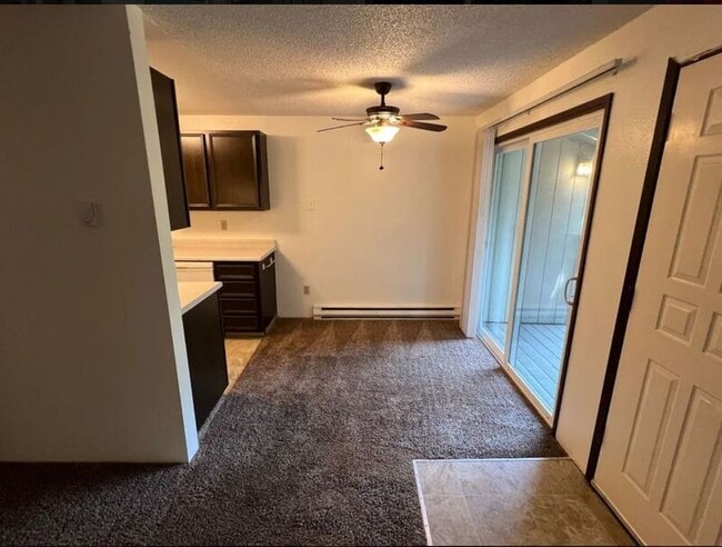 Building Photo - 19115 SE Yamhill St