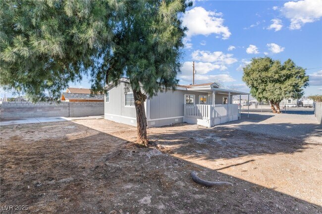 Building Photo - 6155 E Carey Ave