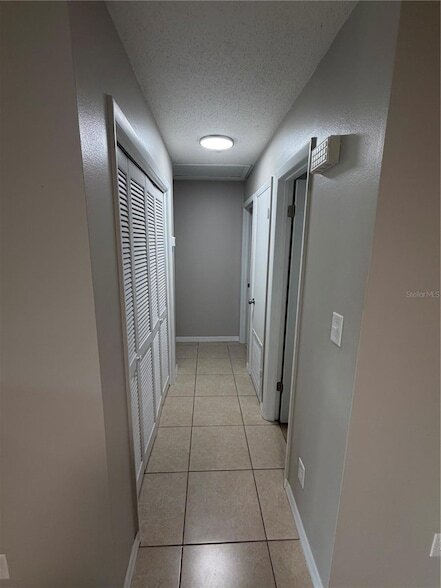 Building Photo - 11510 Valencia Dr