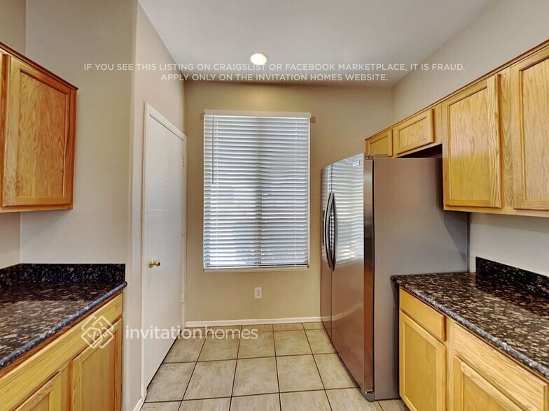 Building Photo - 9307 E Keats Ave