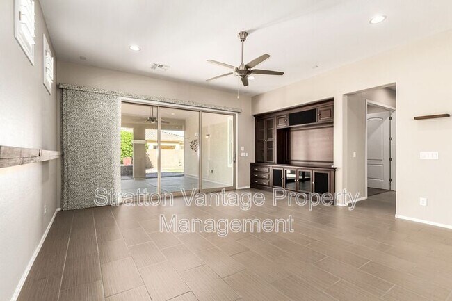 Building Photo - 21004 E Sunset Dr