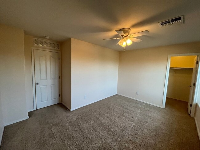 Building Photo - 4 Bedroom + Den Home in the Cameron Ranch ...